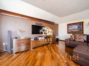 Luksuzan dupleks stan na Vračaru sa tri spavaće sobe, 163m2